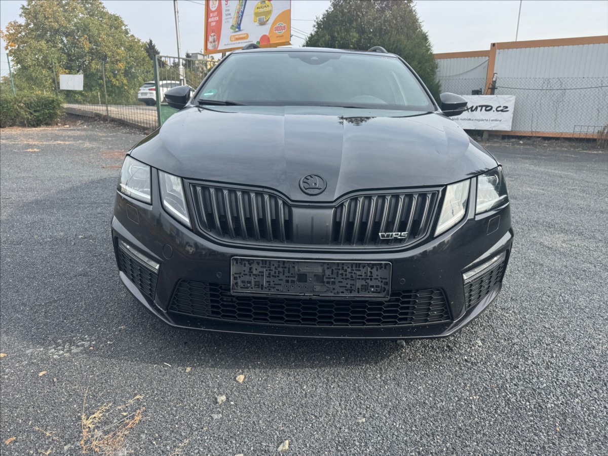 skoda-octavia-2-0-tdi-rs-4x4-dsg-serviska - 1