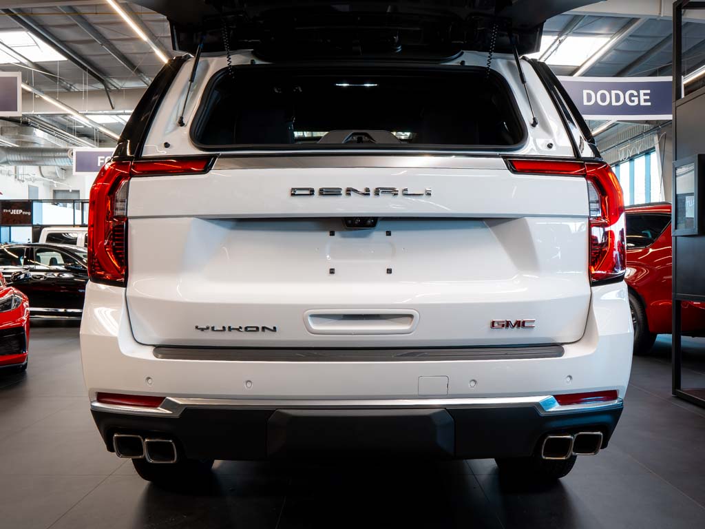gmc-yukon-6-2-v8-denali-reserve-package - 4
