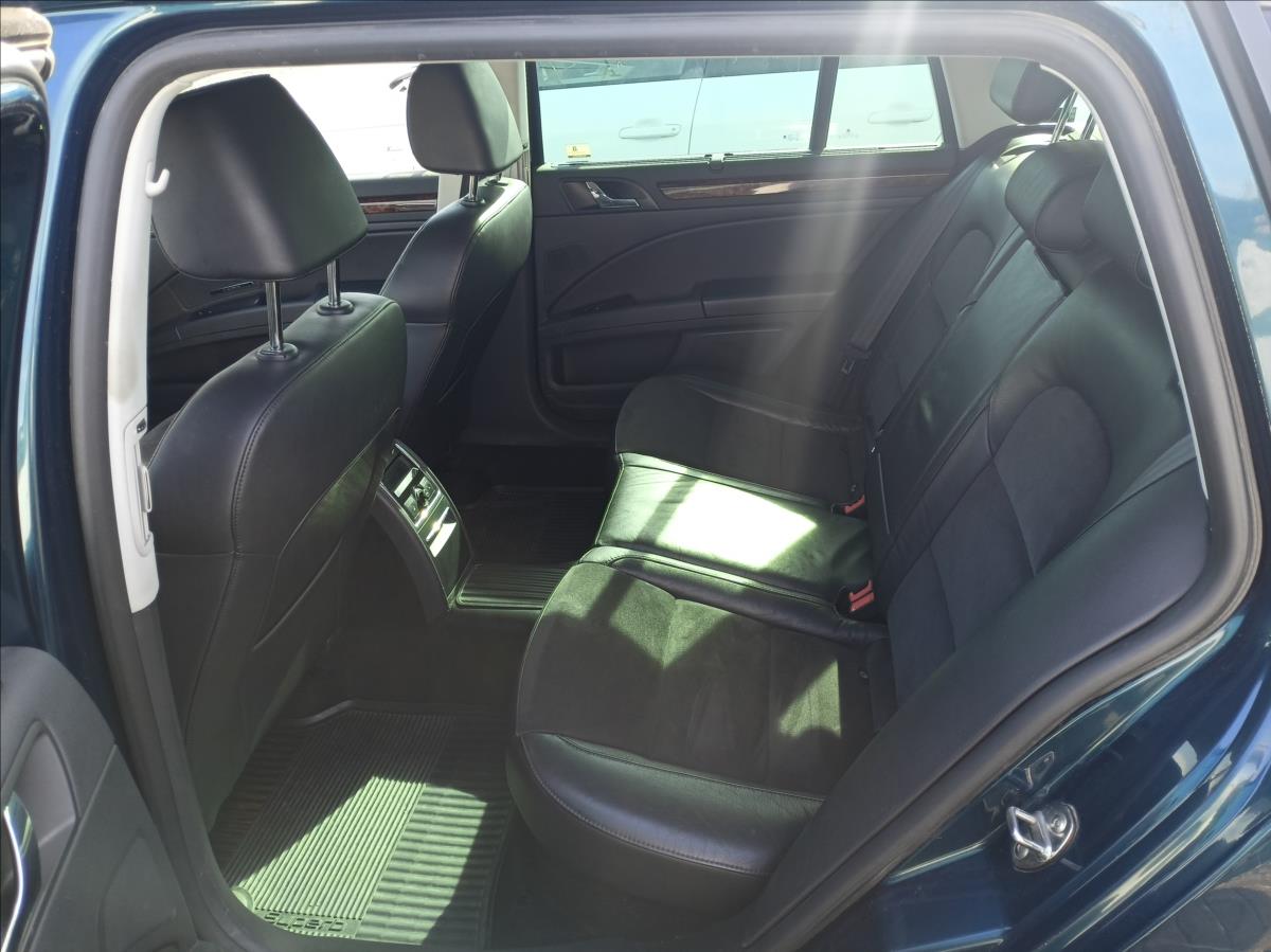 skoda-superb-2-0-dsg-4x4 - 8