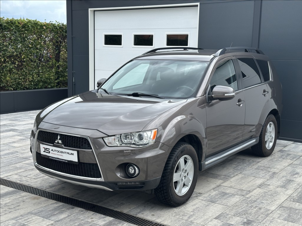mitsubishi-outlander-2-2-di-d-177ps-x-tra - 1