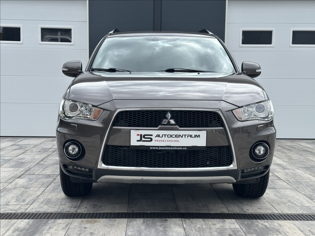 mitsubishi-outlander-2-2-di-d-177ps-x-tra - 3