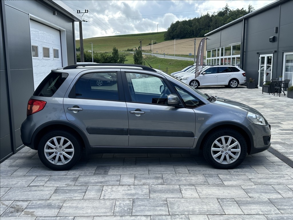 suzuki-sx4-2-0-ddis-135ps-style-4x4 - 5