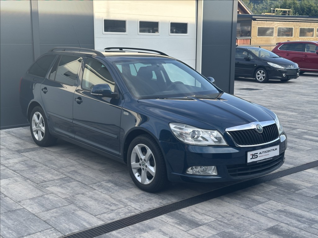 skoda-octavia-1-8-tsi-152ps-ambition-family - 4