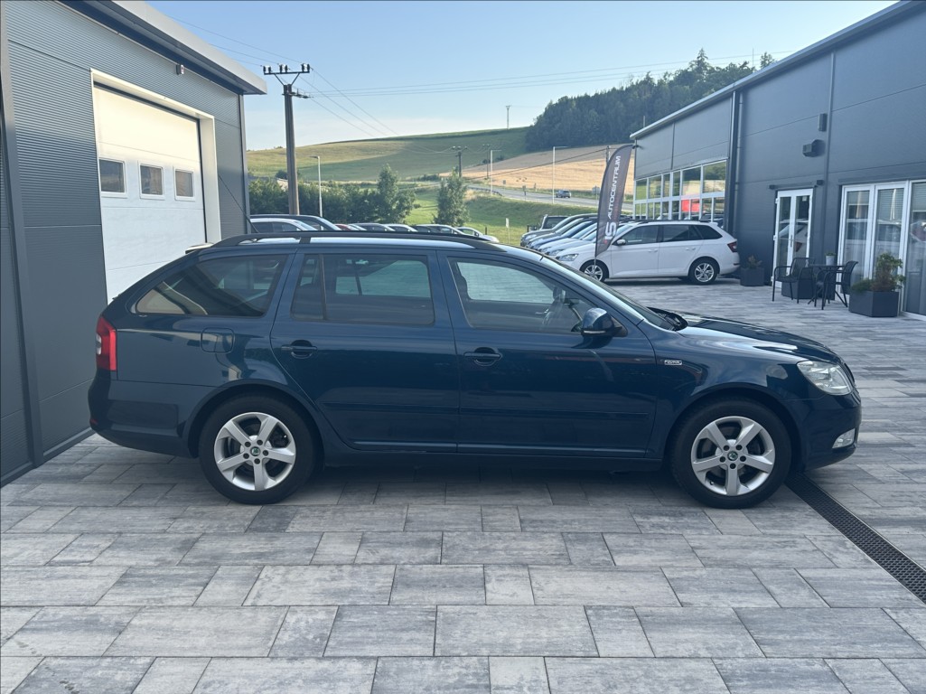 skoda-octavia-1-8-tsi-152ps-ambition-family - 5