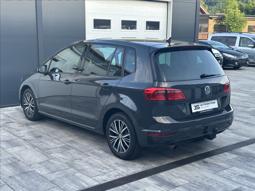 volkswagen-golf-sportsvan-1-2-tsi-110ps-allstar - 9