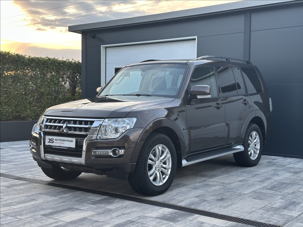 Mitsubishi Pajero 3,2 DI-D 190PS  Instyle-7 4x4 A/T