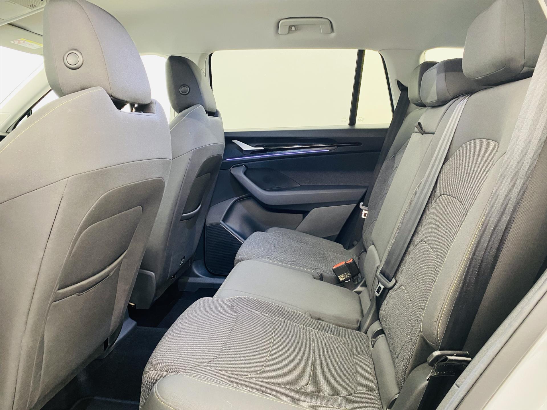 skoda-kodiaq-2-0-tdi-110kw-dsg-selection - 5