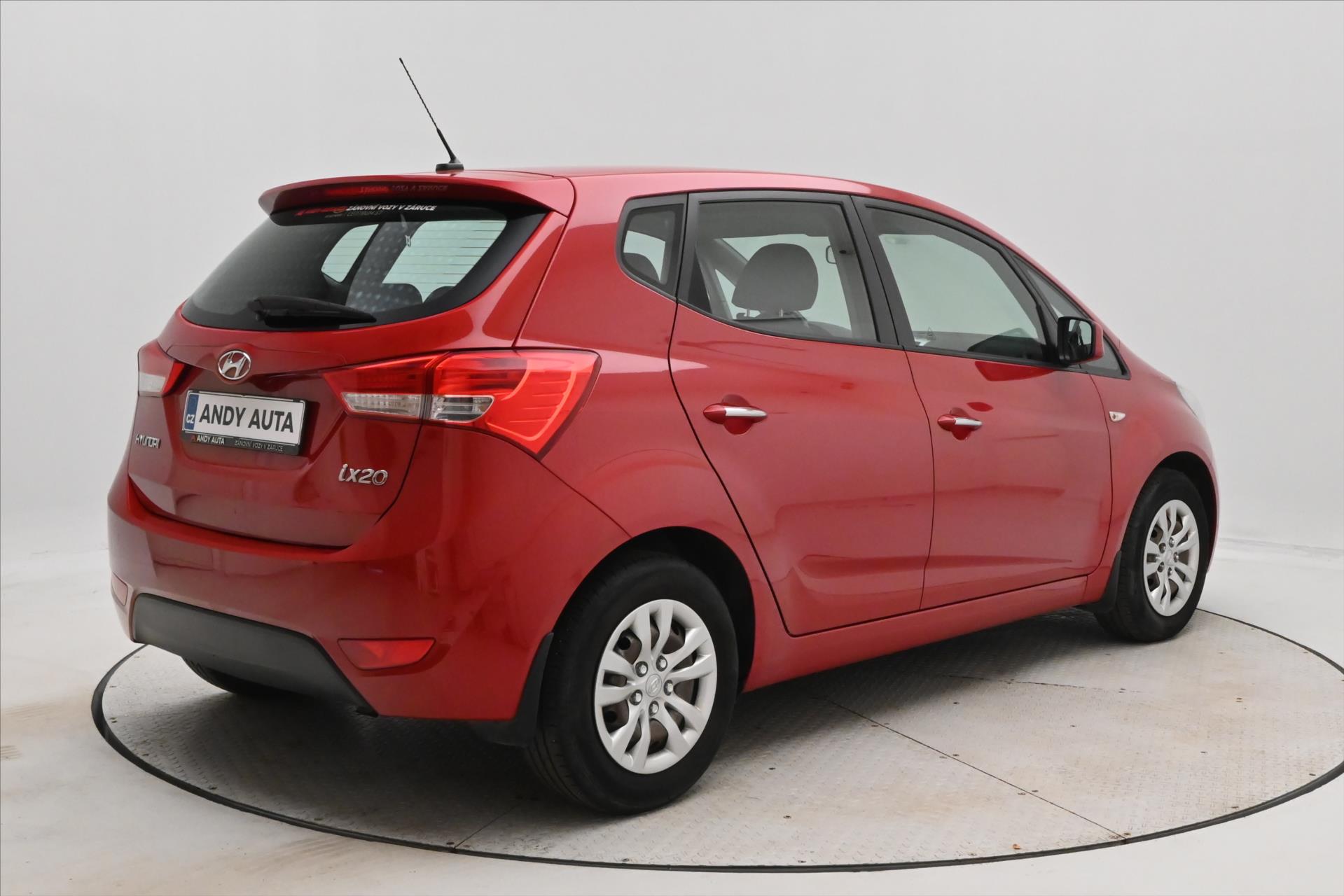 hyundai-ix20-1-4-66kw-cvvt-manual-zaruka-az-5-let - 4