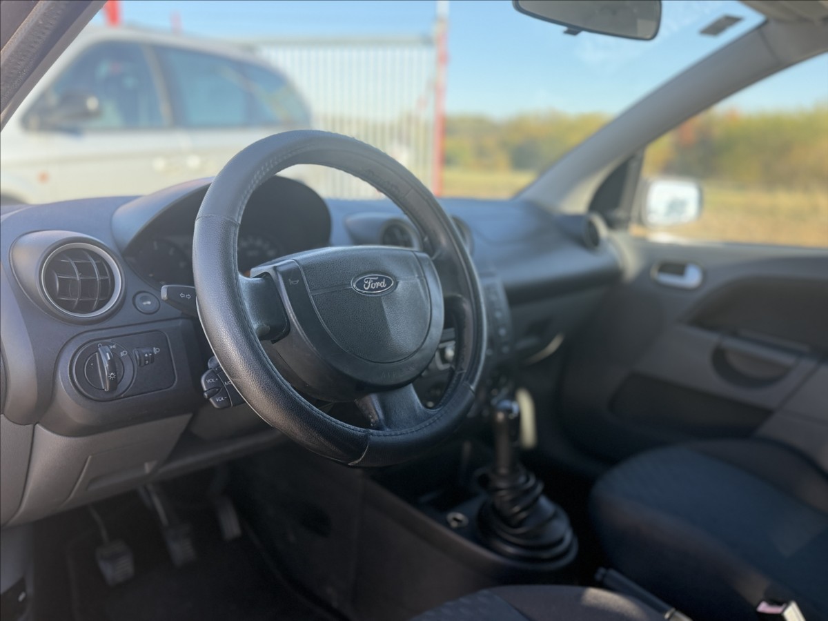 ford-fiesta-1-4-tdci-klima - 9