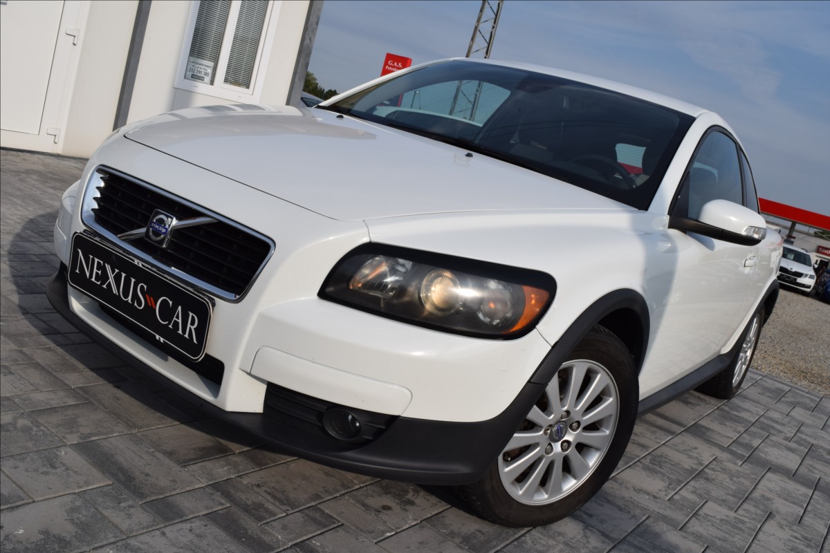 Volvo C30 1,6 80KW PO SERVISE
