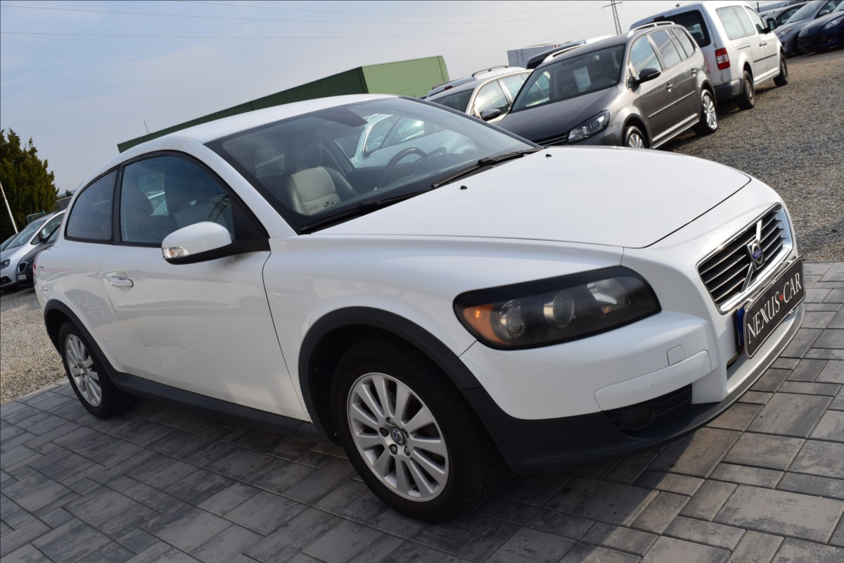 volvo-c30-1-6-80kw-po-servise - 3