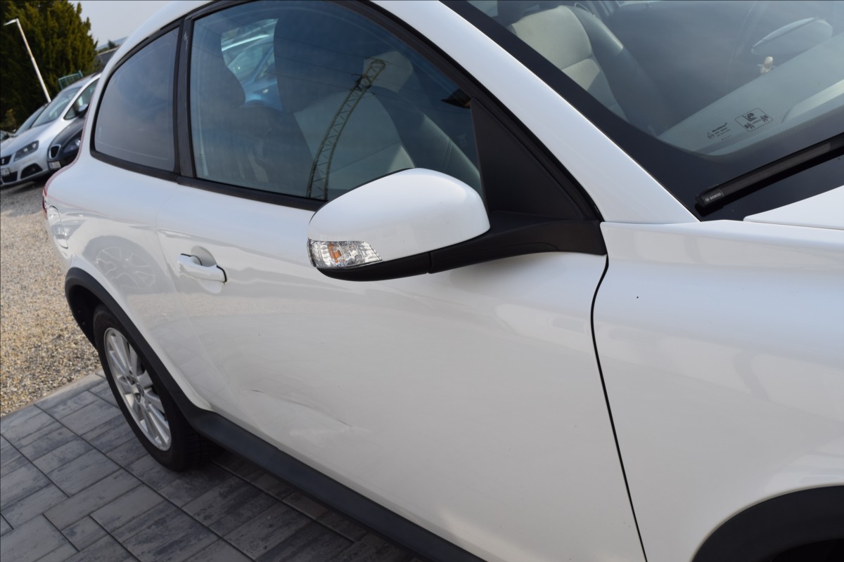 volvo-c30-1-6-80kw-po-servise - 4