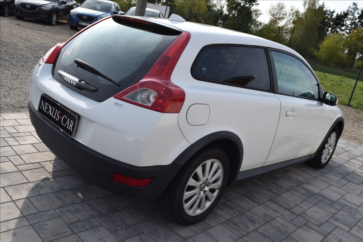 volvo-c30-1-6-80kw-po-servise - 5