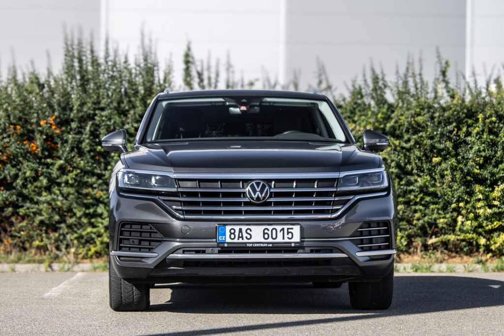 volkswagen-touareg - 1