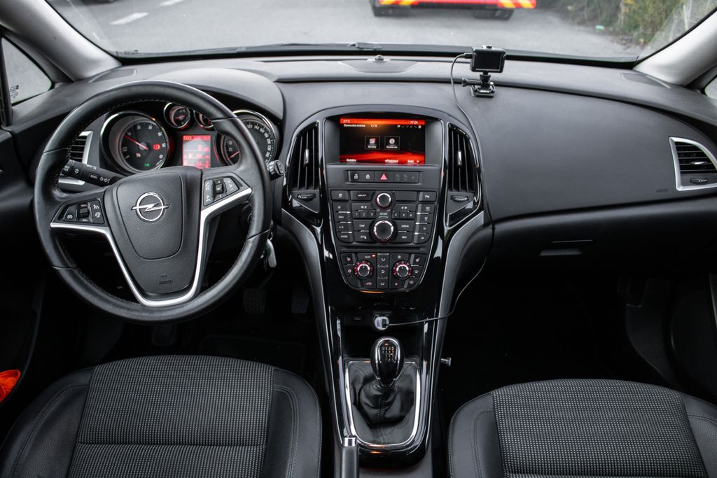 opel-astra - 7