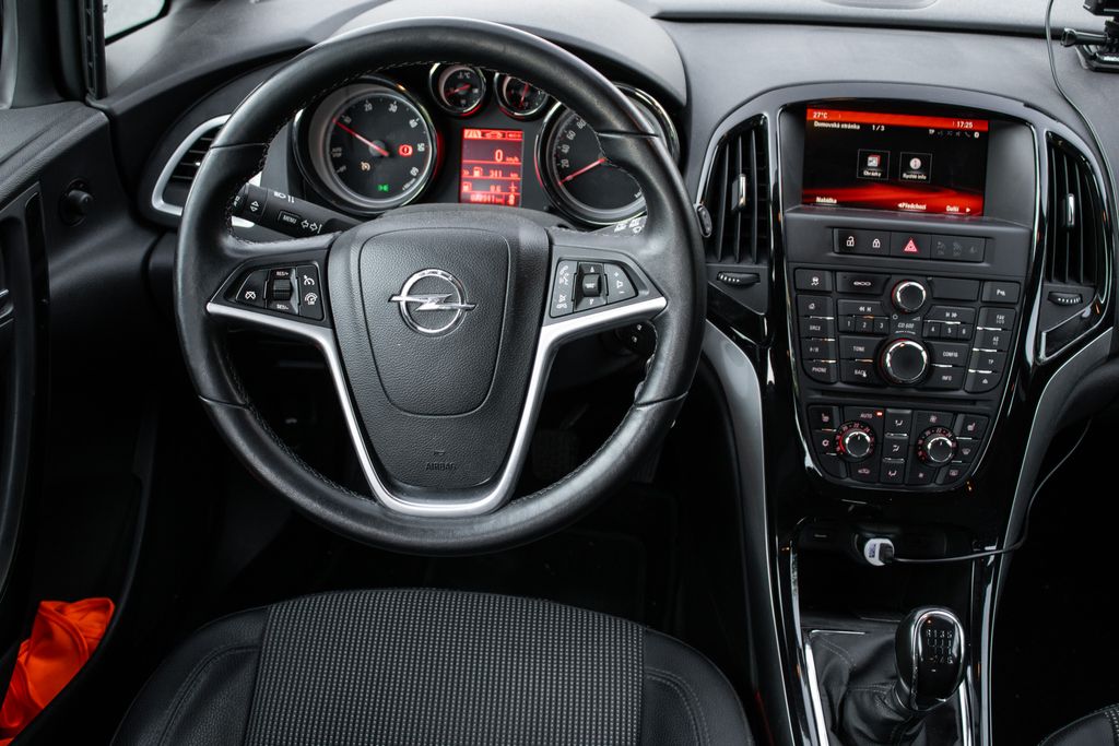 opel-astra - 8
