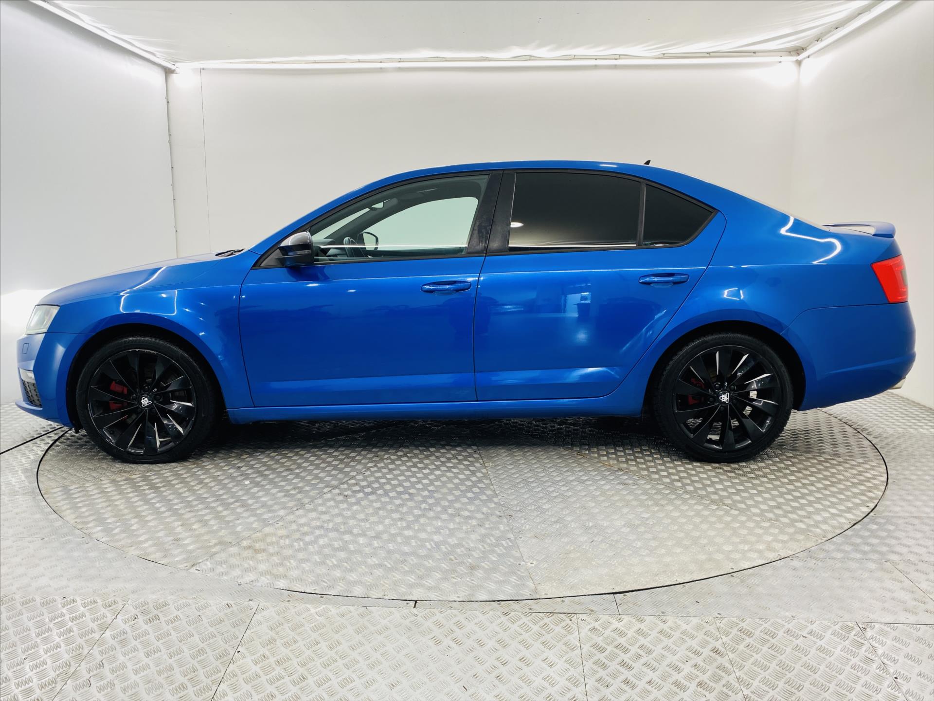 skoda-octavia-2-0-tdi-dsg-135-kw-rs - 2
