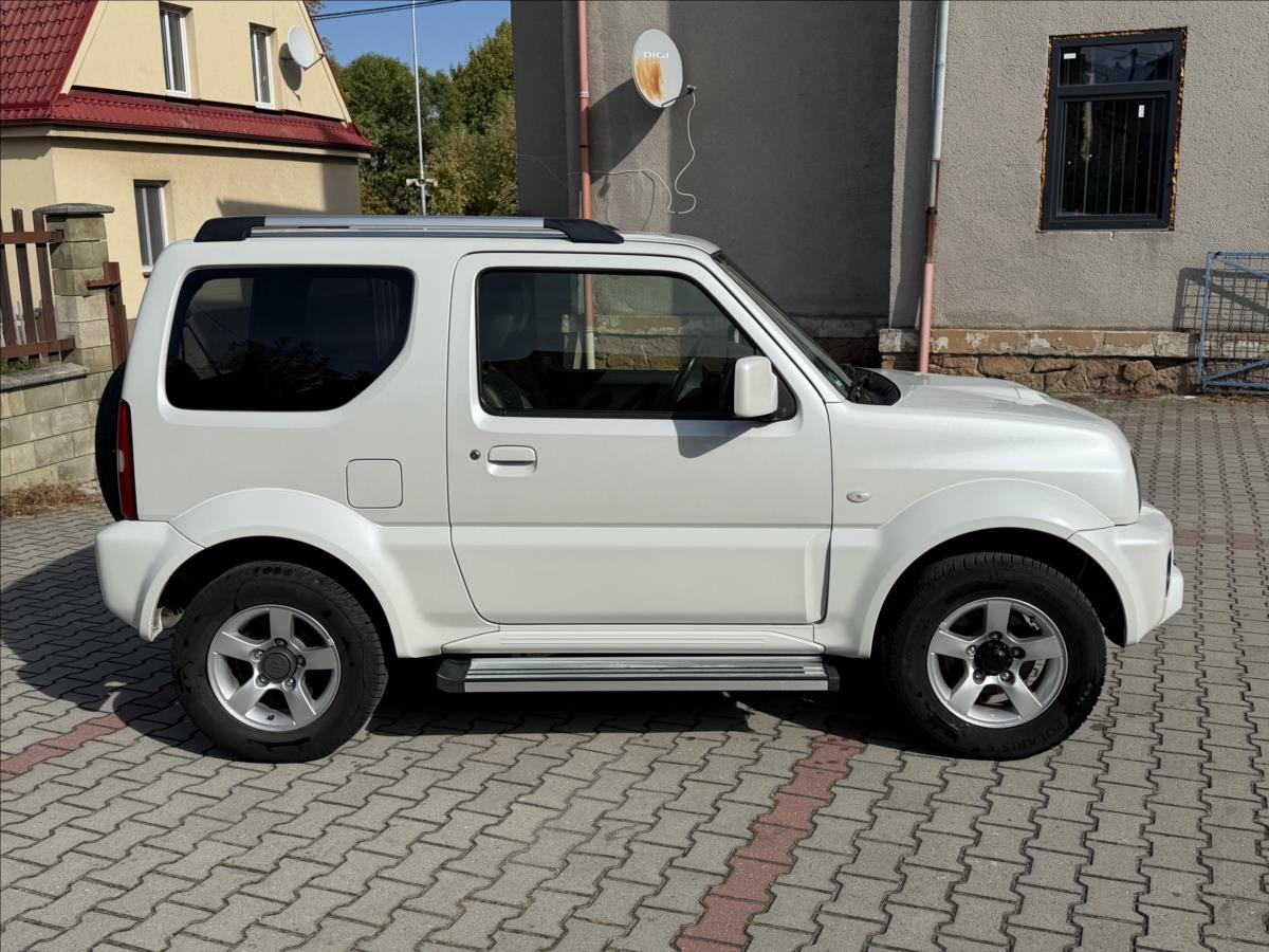 suzuki-jimny-1-3-4x4-klima-top-stav - 1
