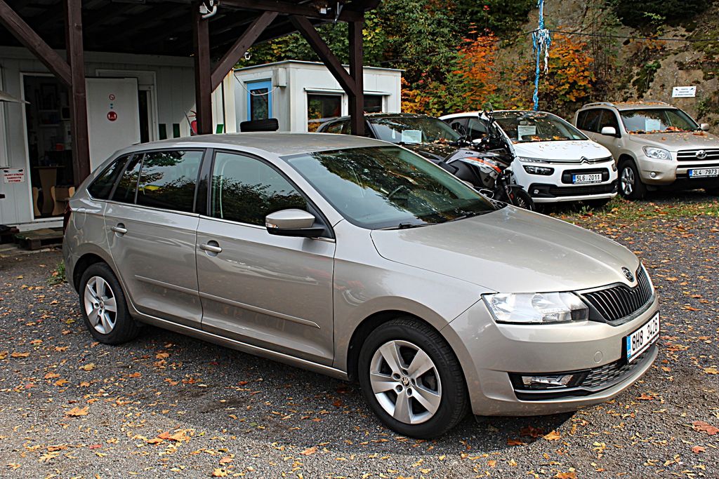 skoda-rapid-1-0-tsi-70-kw-spaceback - 3