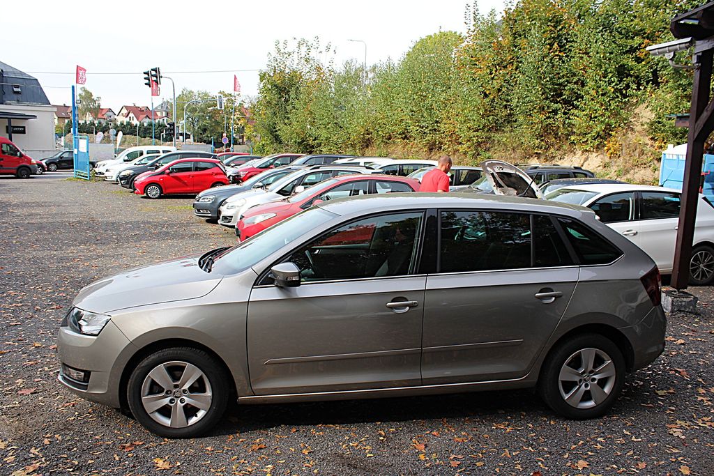 skoda-rapid-1-0-tsi-70-kw-spaceback - 8
