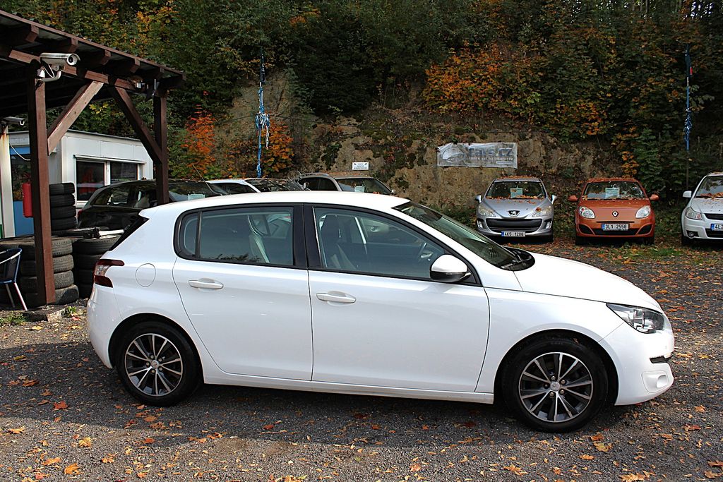 peugeot-308-1-2-96-kw-navi - 4