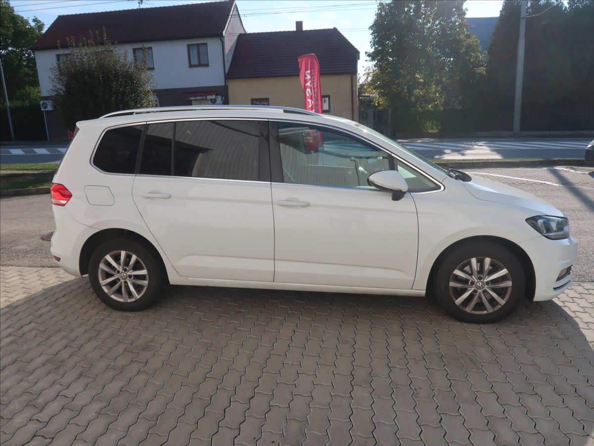 volkswagen-touran-2-0-tdi-comfortline-7-mist - 2