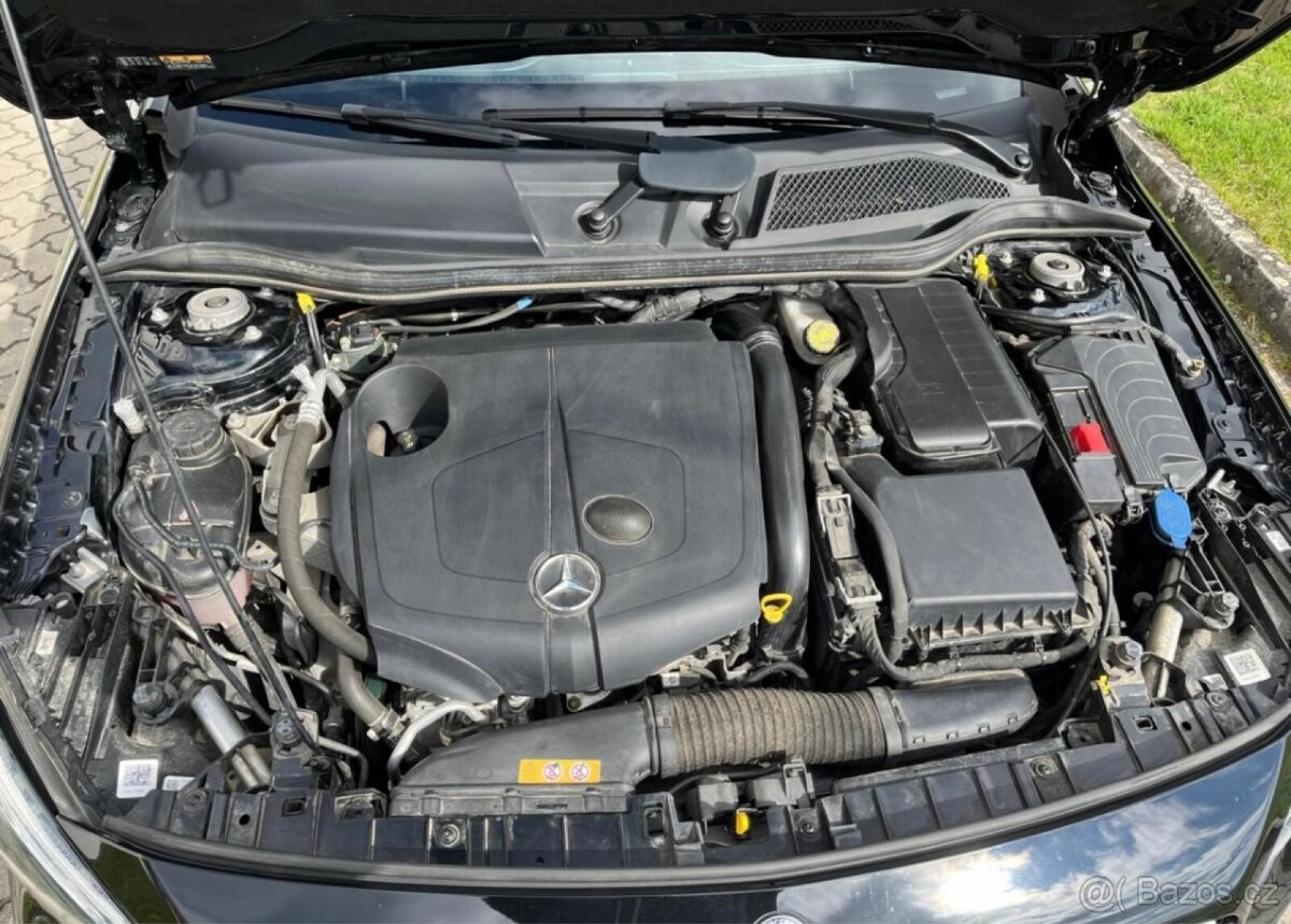 mercedes-benz-gla-2-1-200d-4matic-7g-automat-diesel - 6