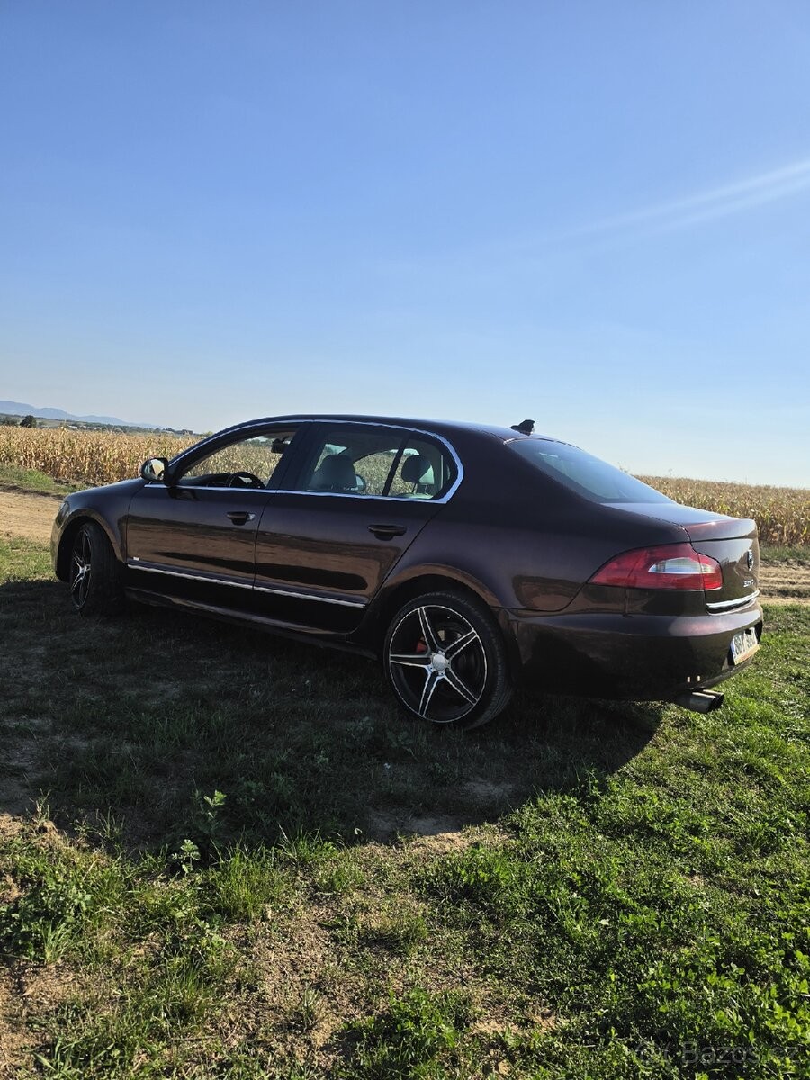 skoda-superb-2-0-2 - 1