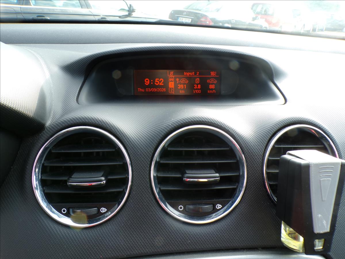 peugeot-308-1-6-hdi - 8