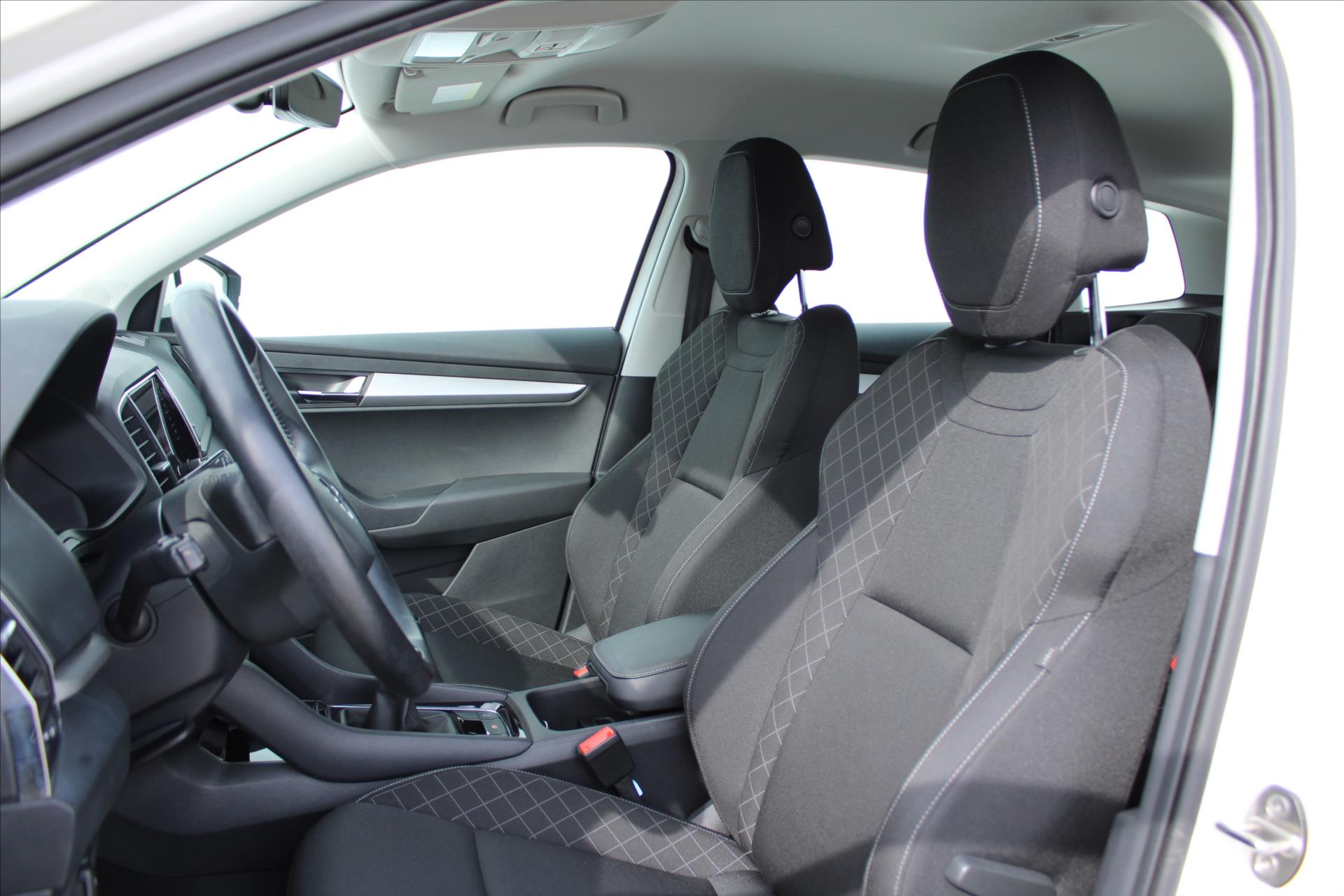 skoda-karoq-2-0tdi-85kw-ambition-1-maj-cr - 8