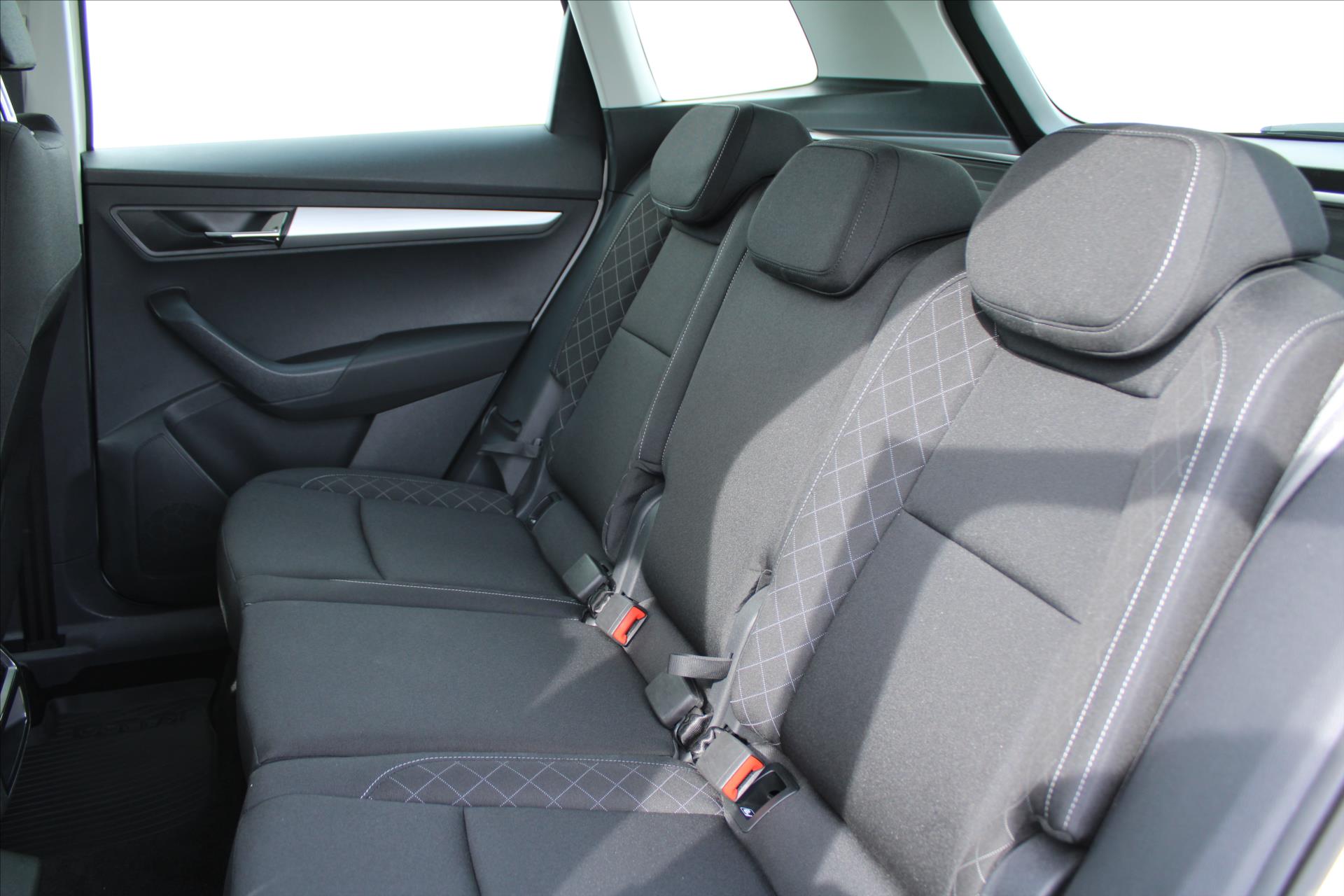 skoda-karoq-2-0tdi-85kw-ambition-1-maj-cr - 9