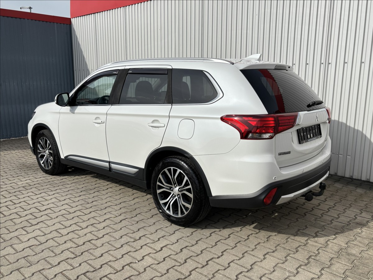 mitsubishi-outlander-2-3-d-instyle-7-mist - 2