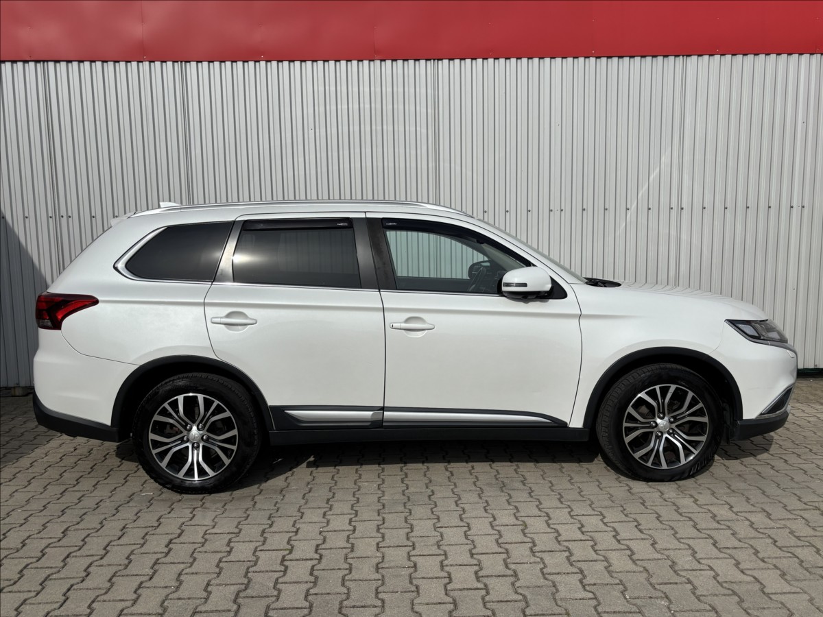 mitsubishi-outlander-2-3-d-instyle-7-mist - 5