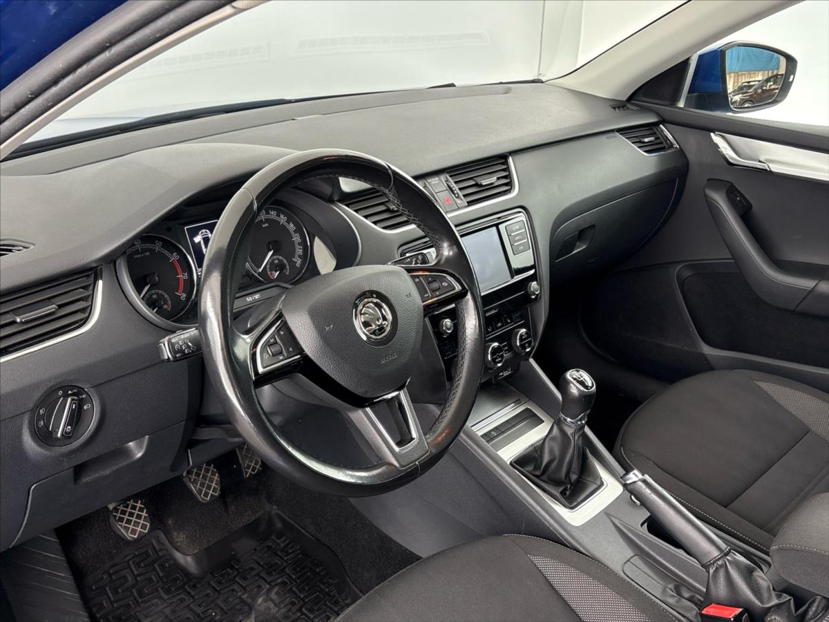 skoda-octavia-1-5-tsi-ambition-tour - 5