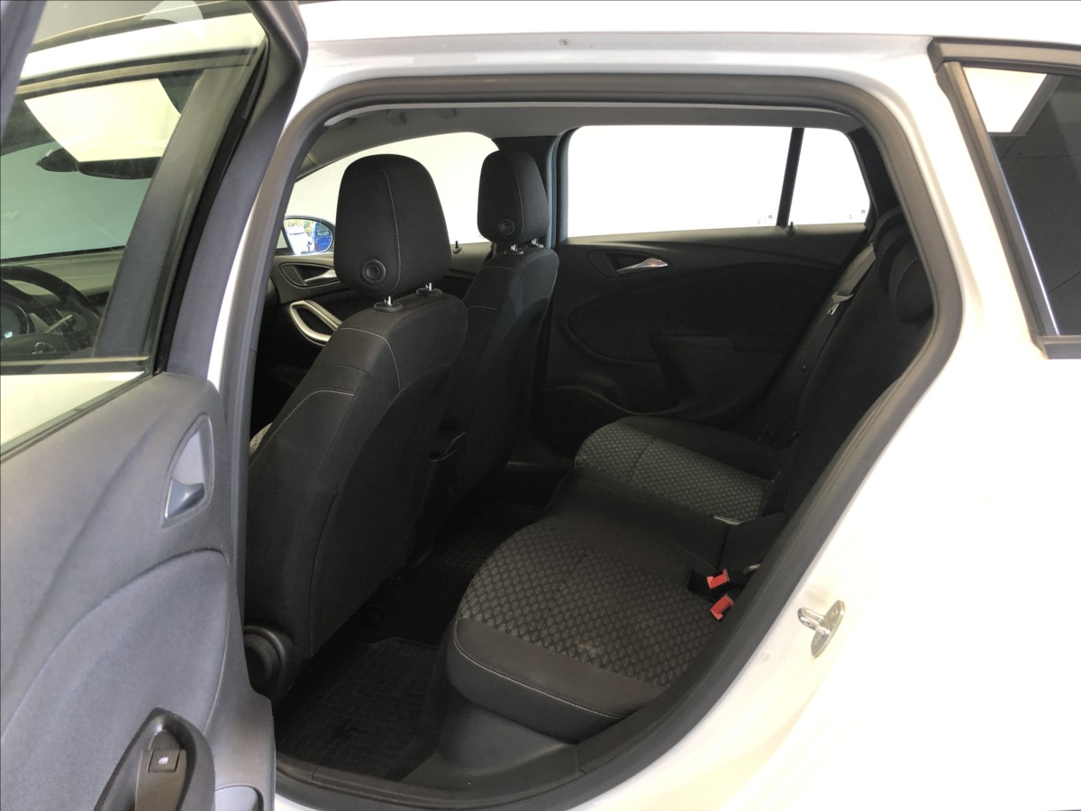 opel-astra-1-6-cdti - 9
