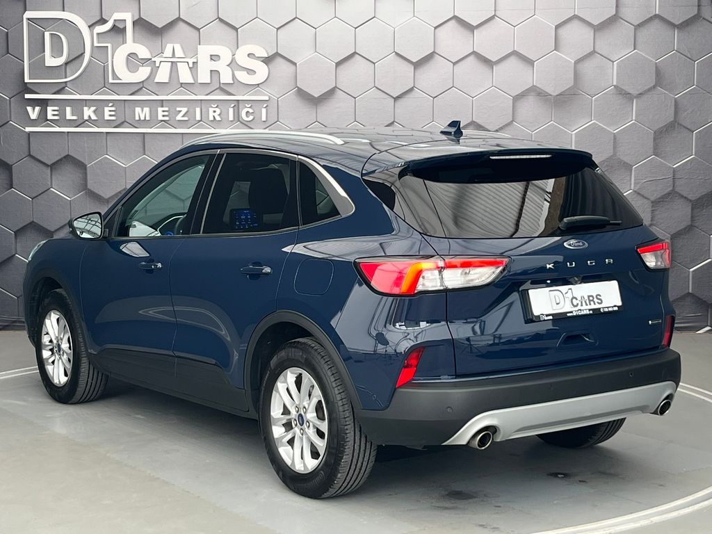ford-kuga-2-5-hev-4x4-titanium - 1