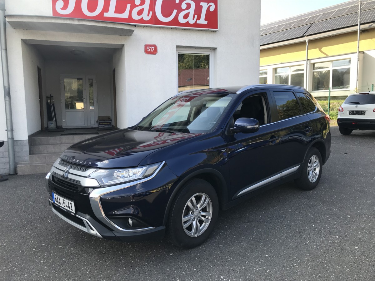 mitsubishi-outlander-2-0-i-4x2-110kw-mt - 3