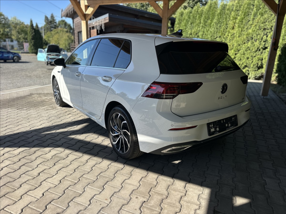 volkswagen-golf-1-5-e-tsi-110kw-dsg-style - 3