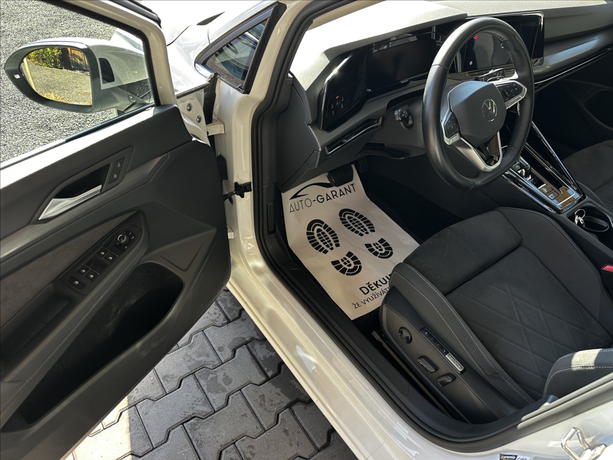 volkswagen-golf-1-5-e-tsi-110kw-dsg-style - 8