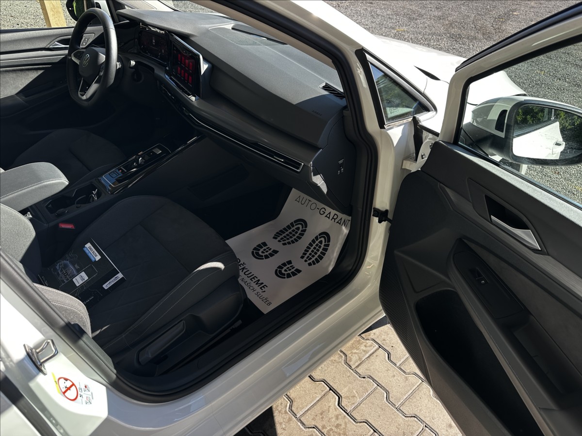 volkswagen-golf-1-5-e-tsi-110kw-dsg-style - 9