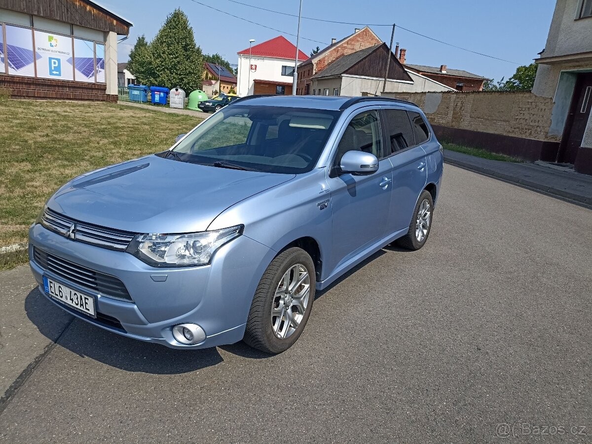 Mitsubishi Outlander 2,0   NOVÁ CENA