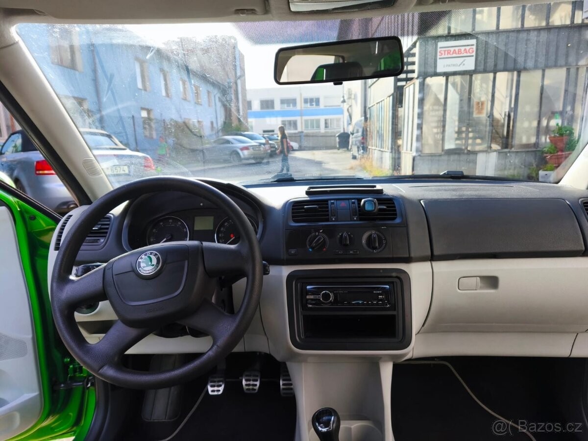 skoda-fabia-1-2-tsi-77-kw-manual-2010 - 6