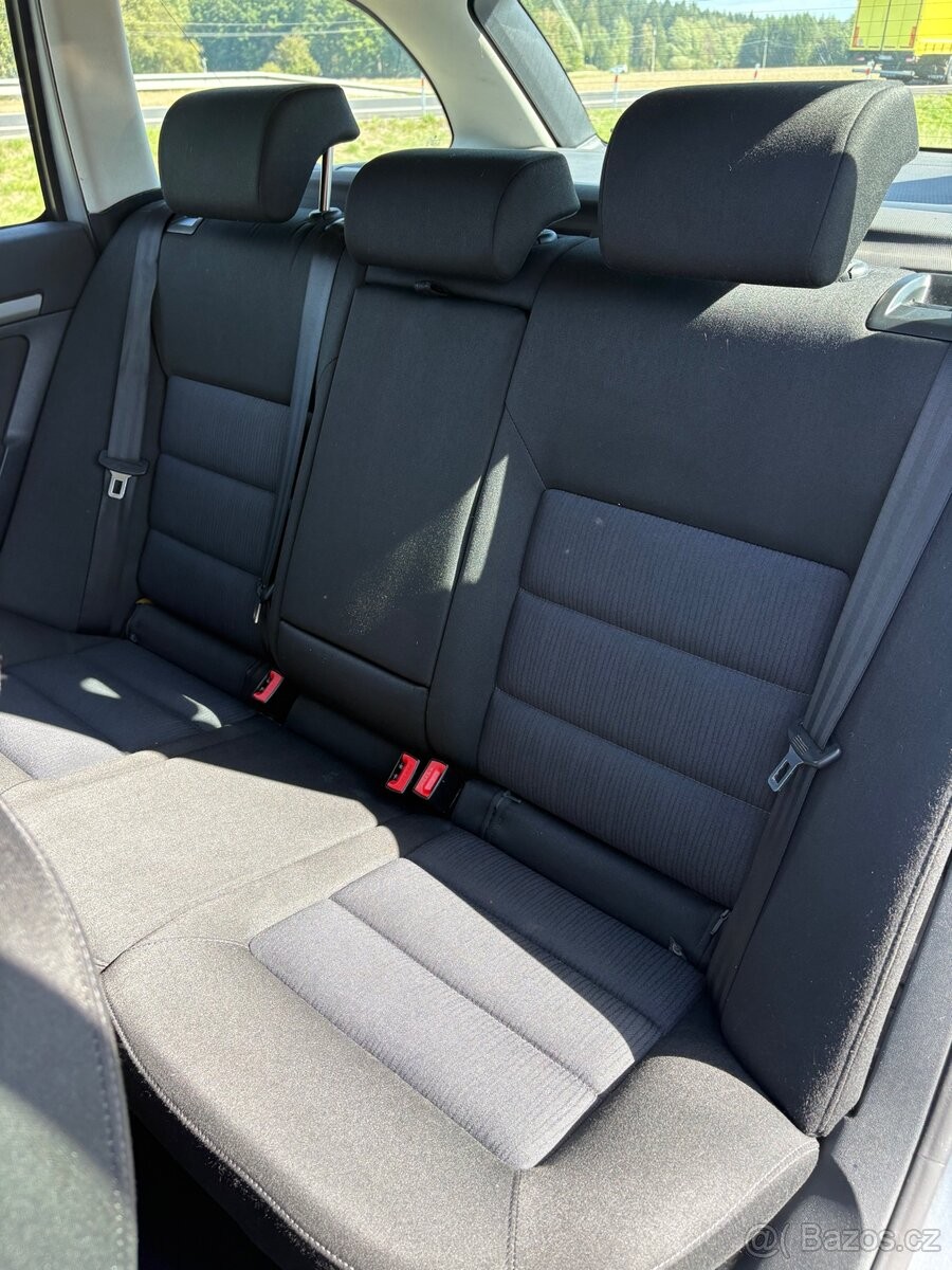 skoda-octavia-2-0-ii-tdi-103kw-dsg - 4