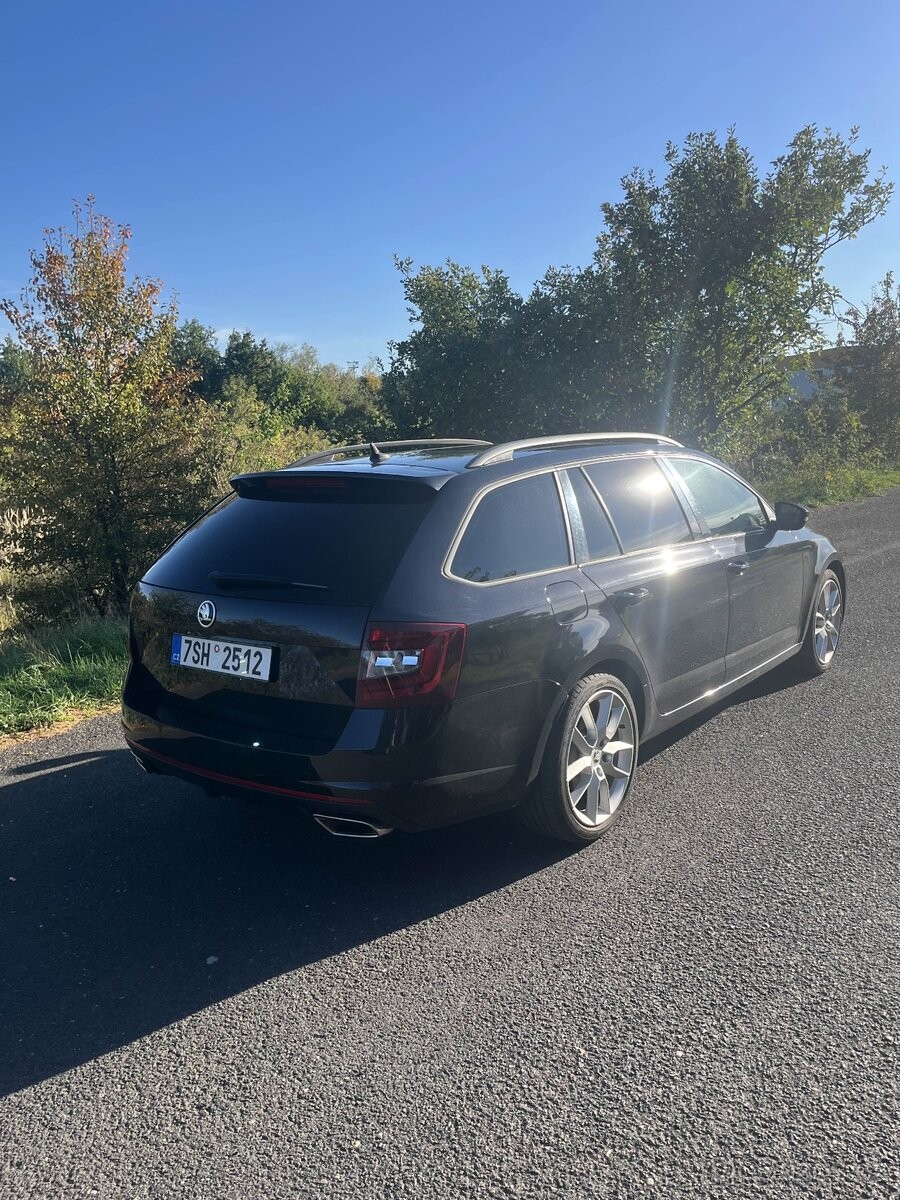 skoda-octavia-2-0-rs - 3