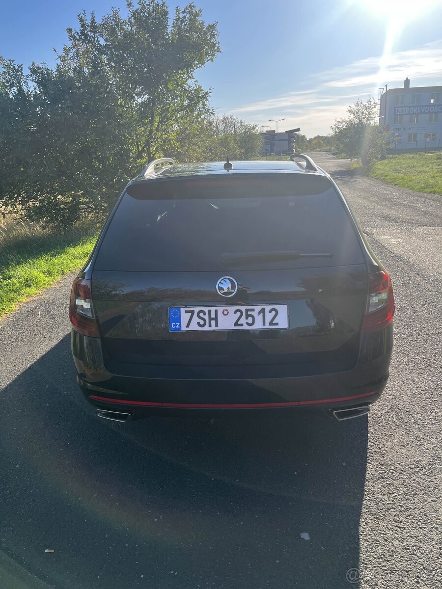 skoda-octavia-2-0-rs - 9