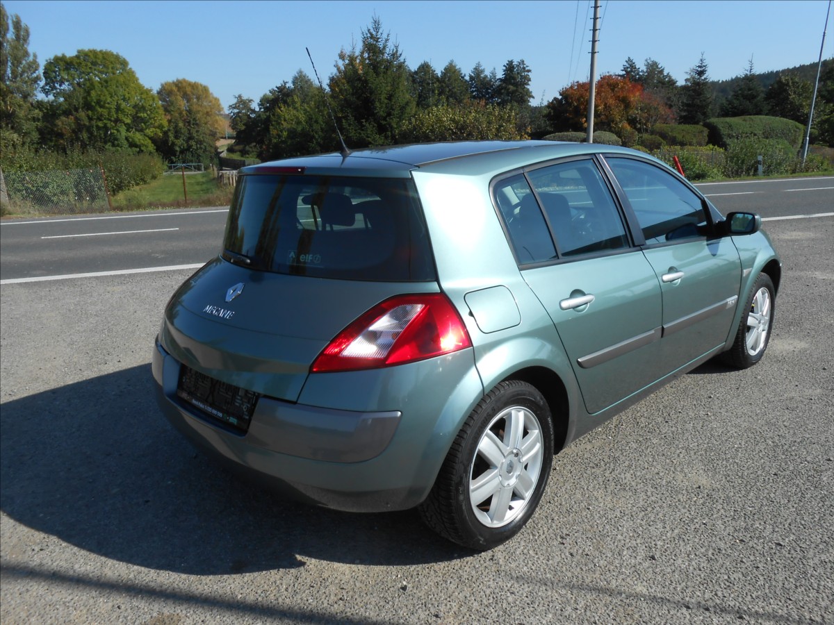 renault-megane-1-6-i-83-kw-serviska-83-513-km - 3