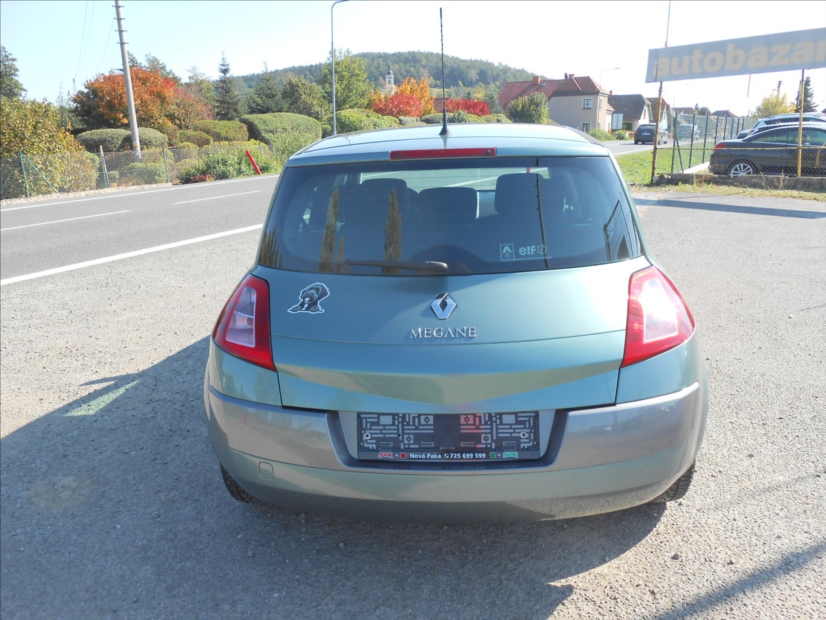 renault-megane-1-6-i-83-kw-serviska-83-513-km - 4