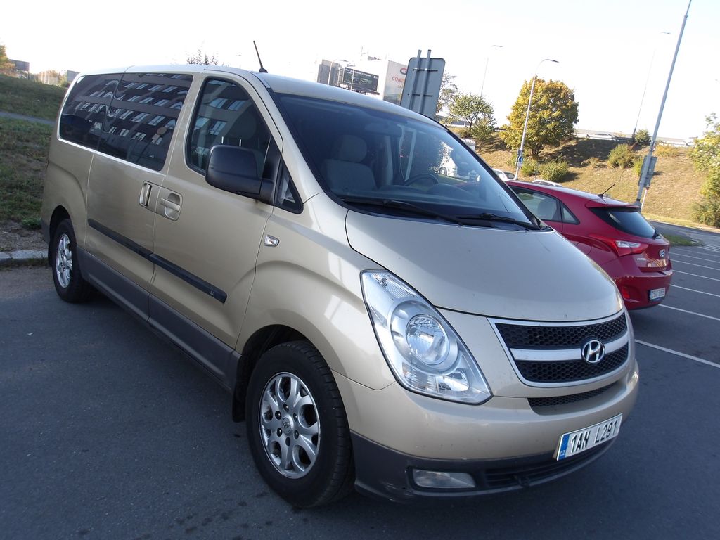 Hyundai H 1 2,5CRDi ČR 6 MÍST Po GO motoru!