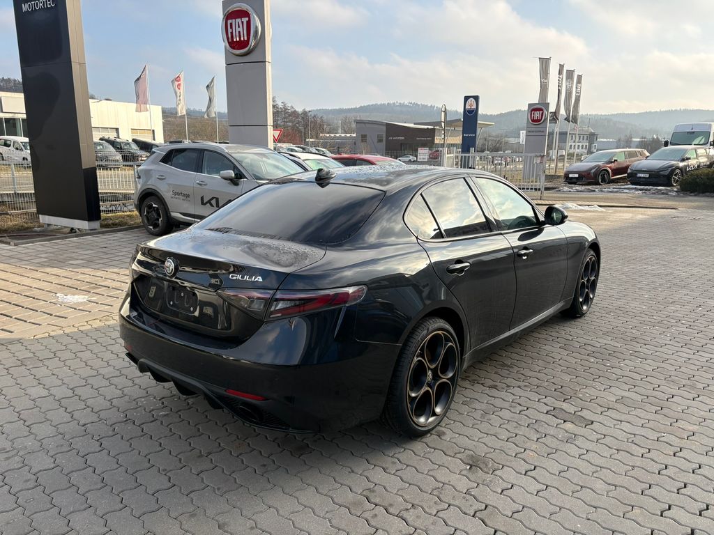 alfa-romeo-giulia-intensa-2-0-turbo-280k-at8-q4 - 6