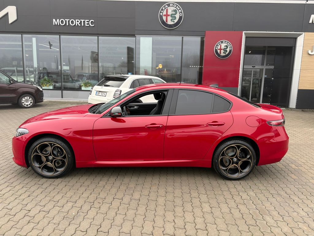 alfa-romeo-giulia-intensa-2-0-turbo-280k-at8-q4 - 3